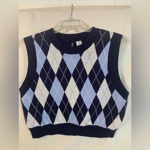 Divided Sweater Vest